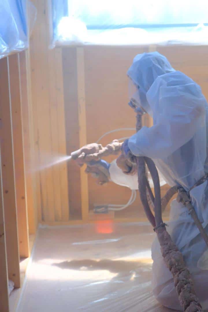 Spray Foam Insulation Experts Toronto Professional spray foam insulation application in Toronto